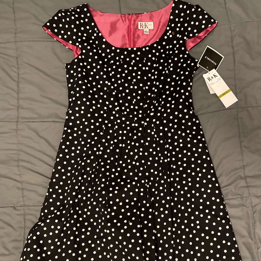 Womens NWT. R&K Original black and white polka dot dress. Size 14.